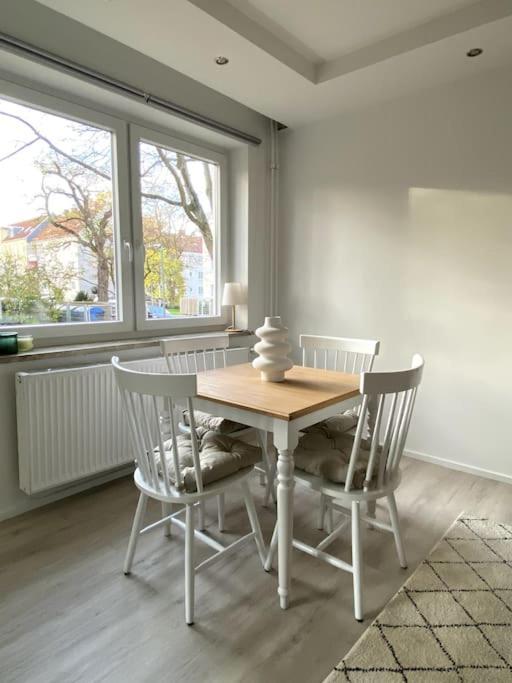 Country Style Apartment With Balcony Near Fair Hannover Ngoại thất bức ảnh