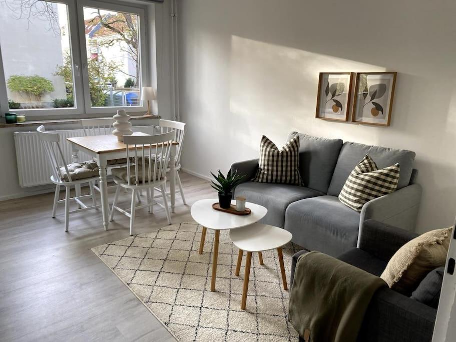 Country Style Apartment With Balcony Near Fair Hannover Ngoại thất bức ảnh